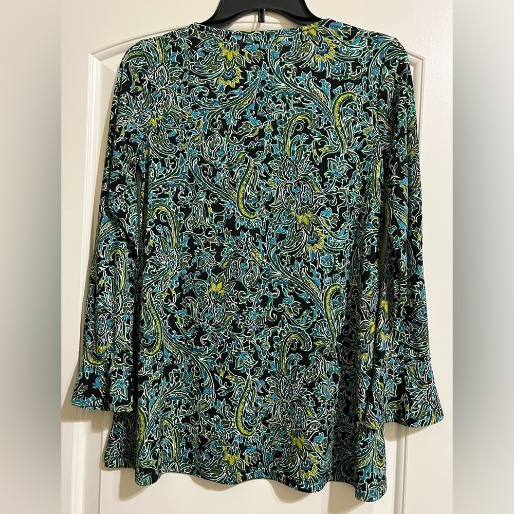 NWOT Susan Graver Green Multicolor Paisley Blouse Top Accent Button Sleeves XXS - Picture 3 of 5